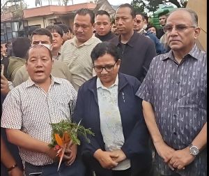   पेरिसडाँडा अवलोकनपछि प्रचण्डले भने– नयाँ र भव्य पार्टी कार्यालय ...