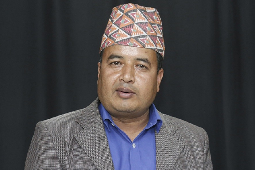 महेश बस्नेत